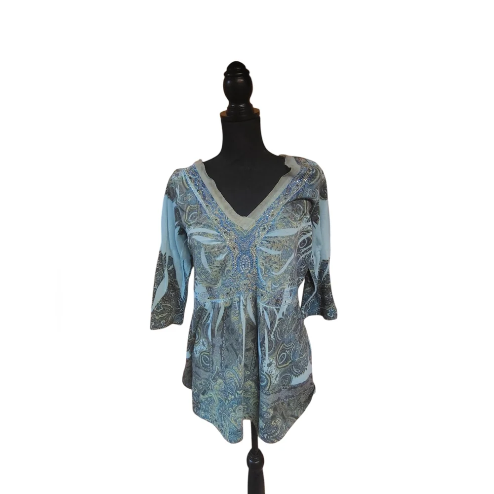 vtg Y2K babydoll style shirt w/ rhinestones - Picture 2 of 5